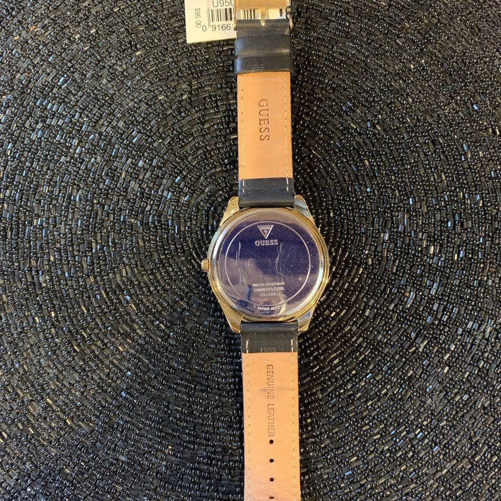 Guess Watch - Picture 2 of 8